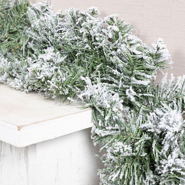 Snowy Imperial Garland 270 x20cm -green/white