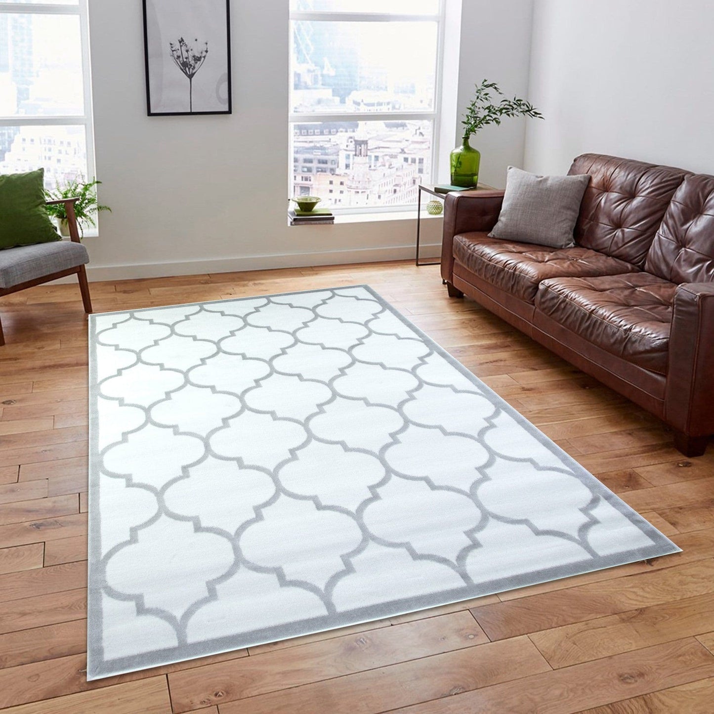 Trendy White & Silver Area Rug